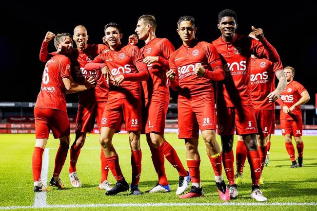 都是对他们 都是对他们