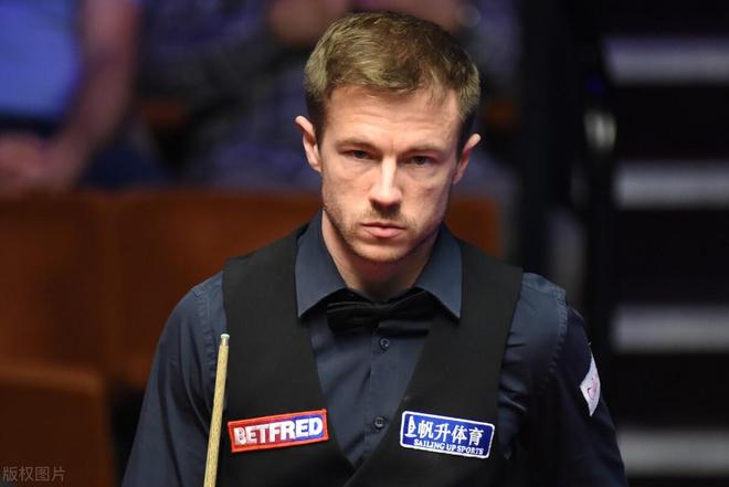 她决定不再 她决定不再