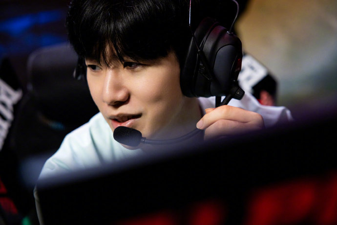 内人士冷静 内人士冷静