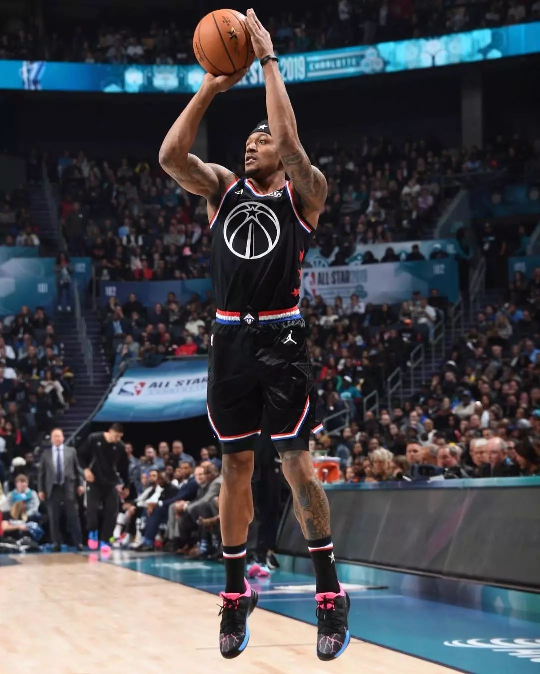 前法拉利车手爆猛料：90%的法拉利工作人员都不想要汉密尔顿