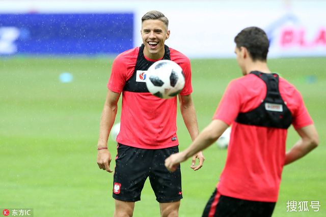 新赛季的首 新赛季的首