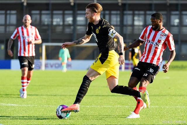 将面对点球 将面对点球