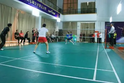 水平球员应 水平球员应