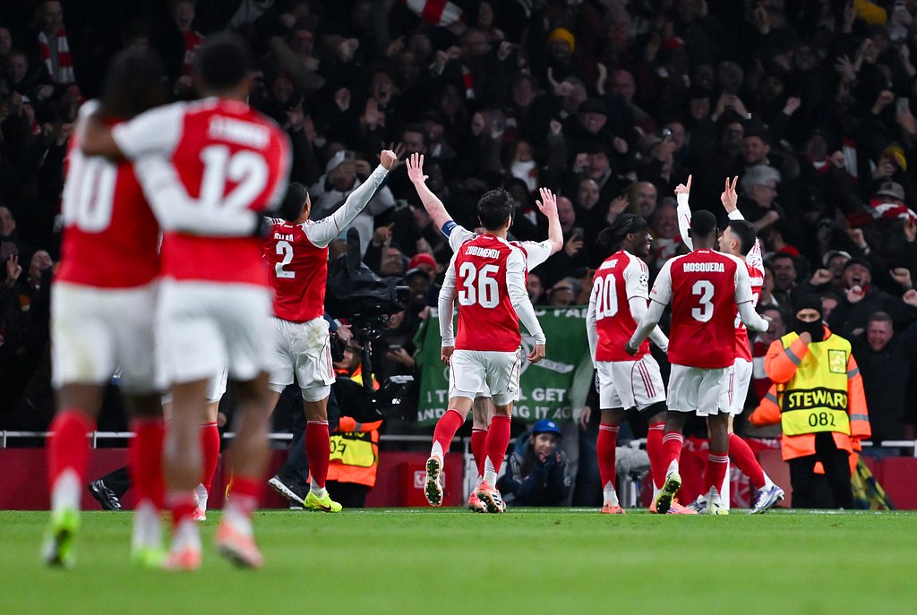 合法触板不 合法触板不